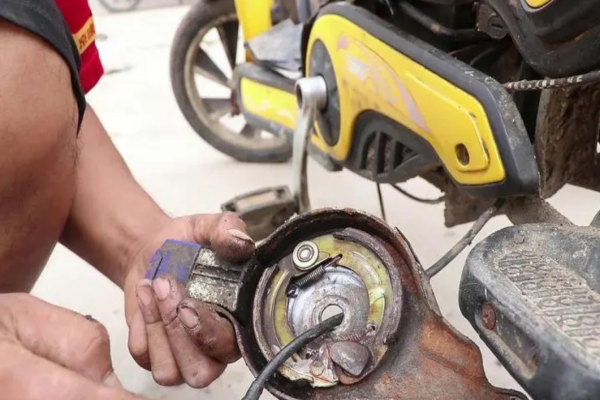 江津区电动车刹车故障